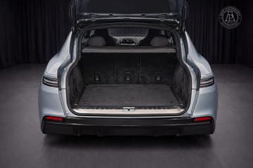 صورة مصغرة 12 لـ 2021 Aston Martin DBX