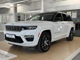 Jeep Grand Cherokee Summit Reserve Plug-In-Hybrid 4xe - Jeep Grand Cherokee: Summit Reserve