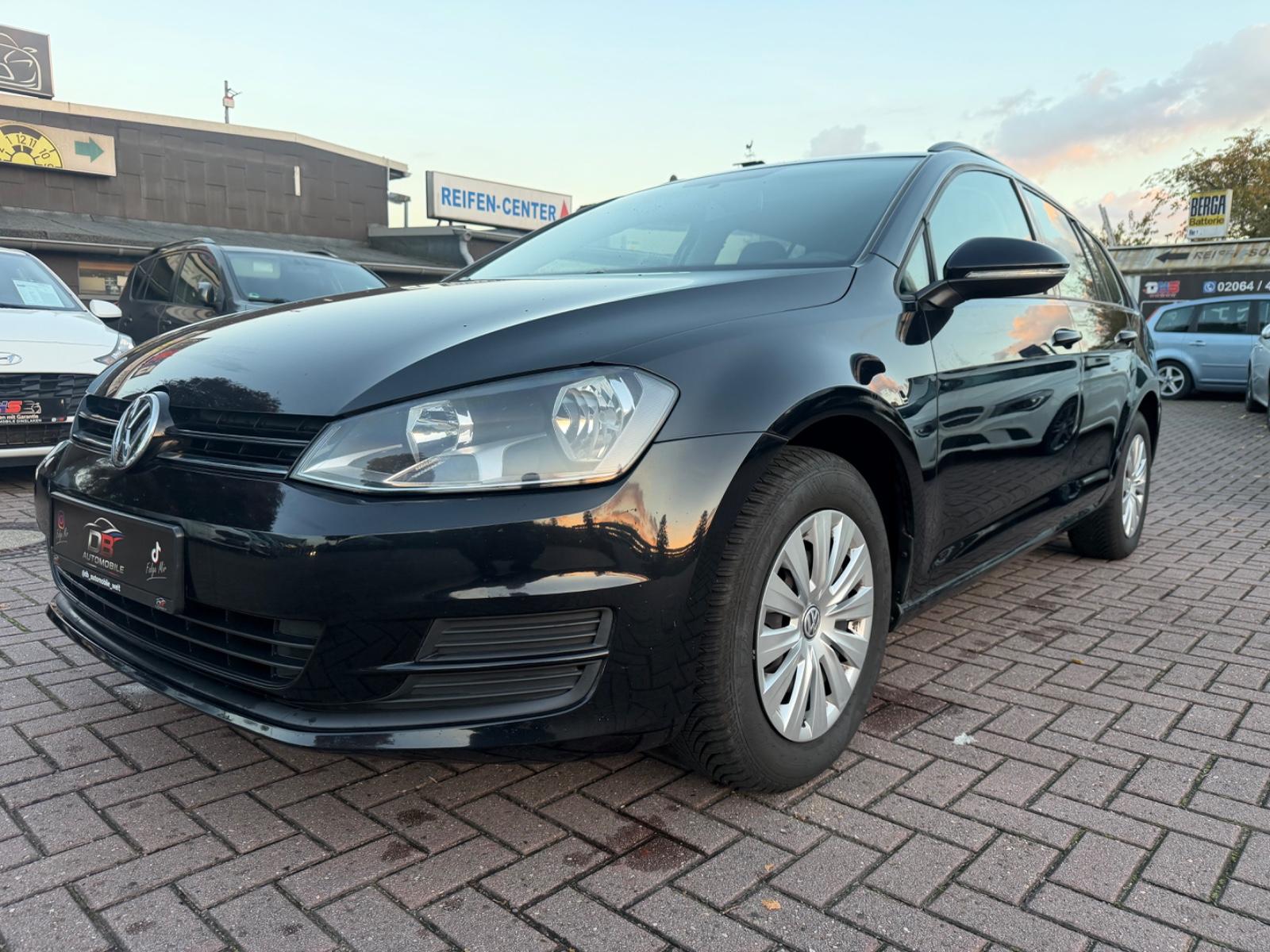 Volkswagen Golf 2015 — interior