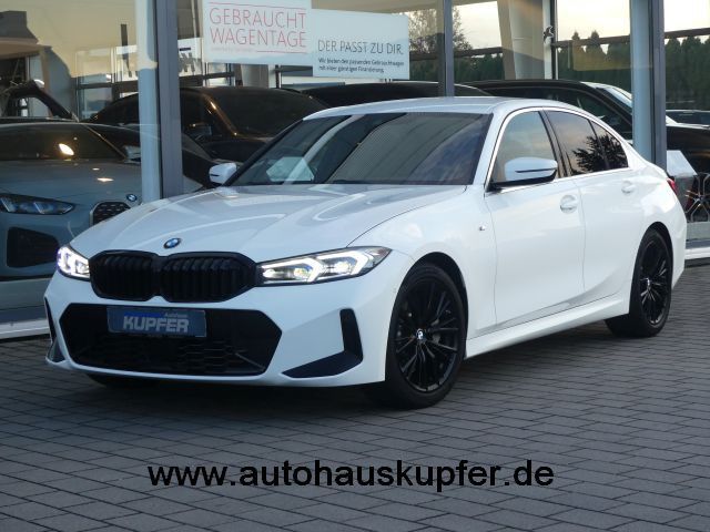 BMW 330 i M Sportpaket ACC°Ad.LED° HIFI°Rfcam°M 18"