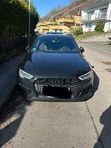 Audi RS3 Erstzulassung April 2019 - Audi RS3 mit Benzin-Antrieb: Kleinwagen, Automatik