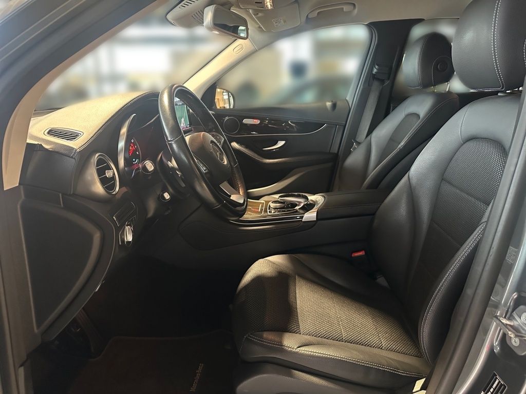 Fahrzeugabbildung Mercedes-Benz GLC 350 e 4M EXCLUSIVE Navi LED CD SHZ DAB RDK