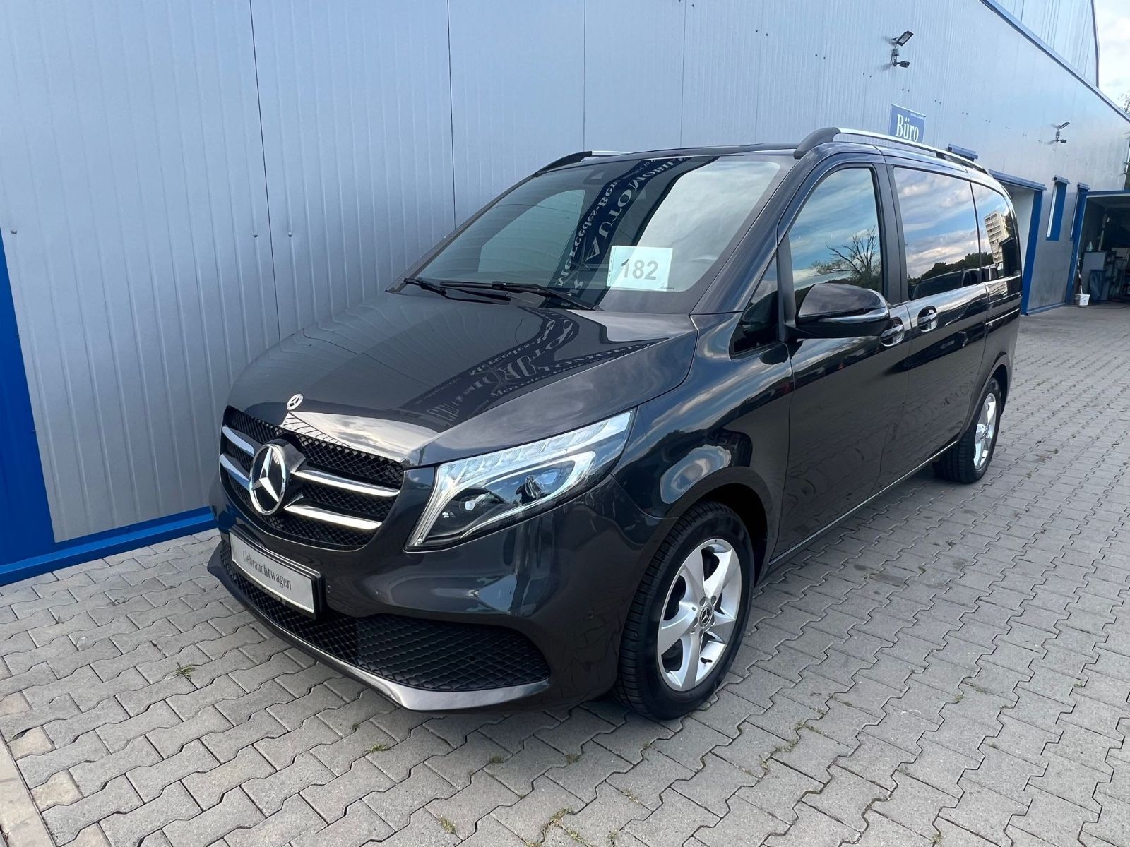 MERCEDES-BENZ V 300 d 4MATIC NAVI KAMERA 7-SITZER 3x EL.TÜREN