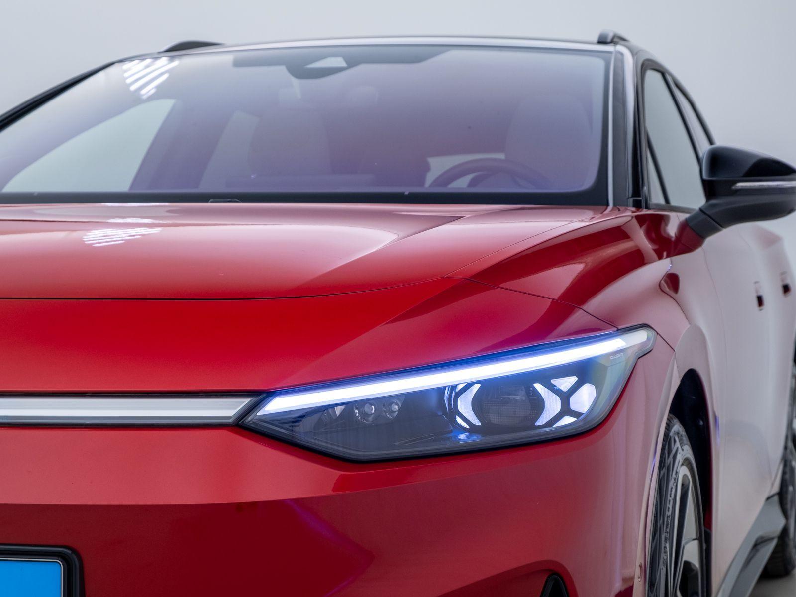 Volkswagen ID.7 Tourer Pro *WÄRMEPUMPE*360°*APP*ACC*MATRIX*