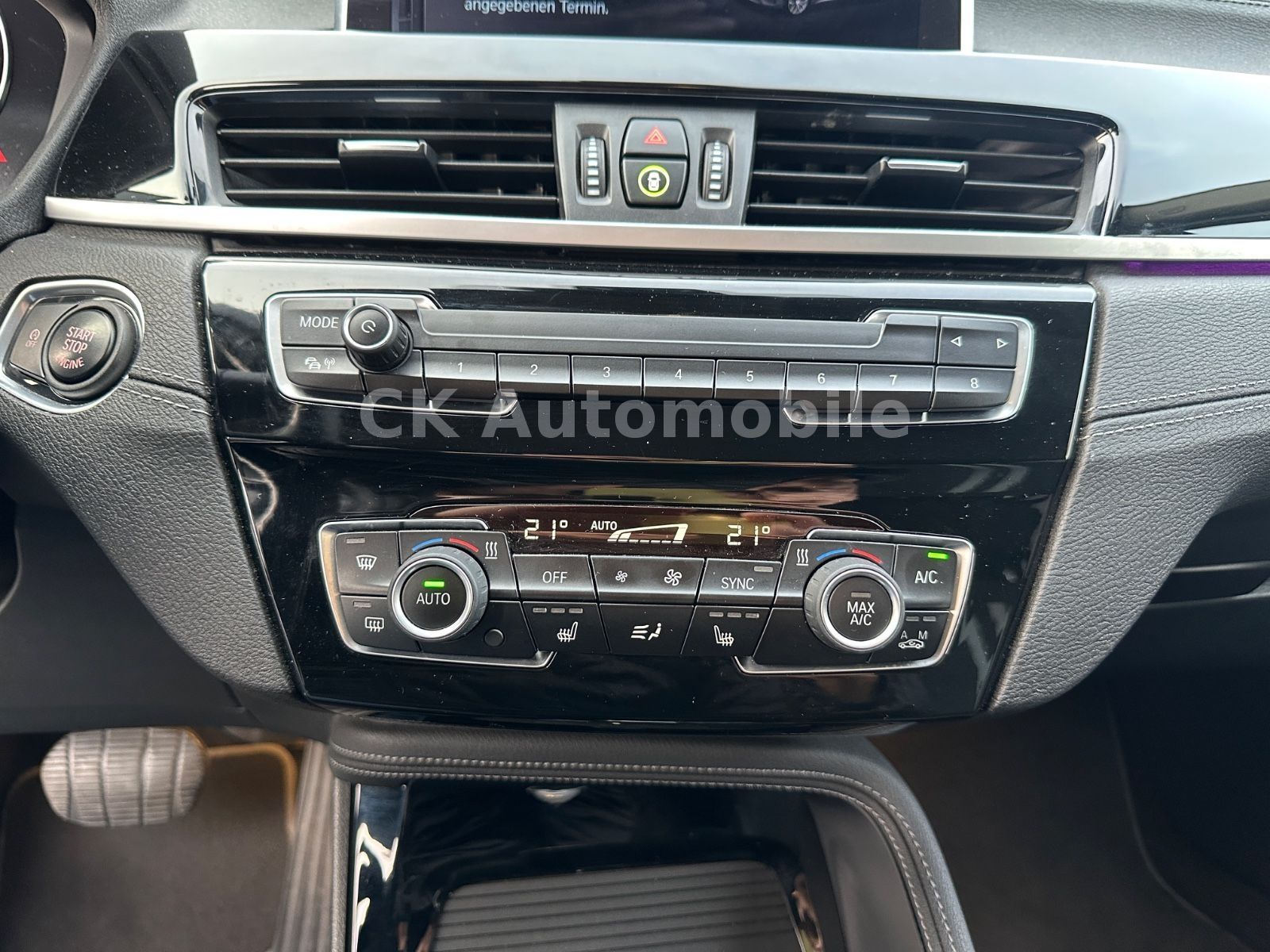 Fahrzeugabbildung BMW X1 sDrive 20d Sport-Line/Navi/LED/Tempomat/AHK