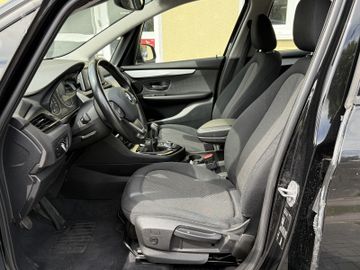 BMW 216 - 9