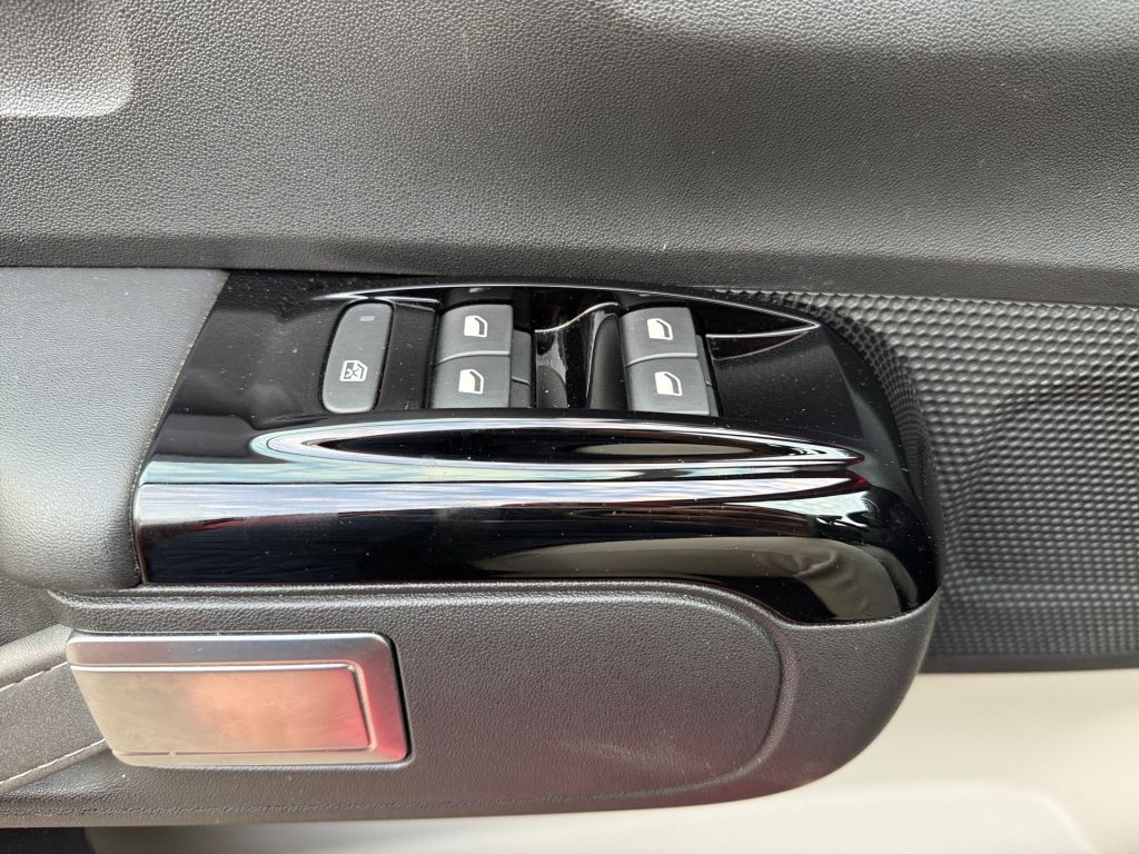 Fahrzeugabbildung Citroën C3 Pure Tech 83 S&S SHINE PACK