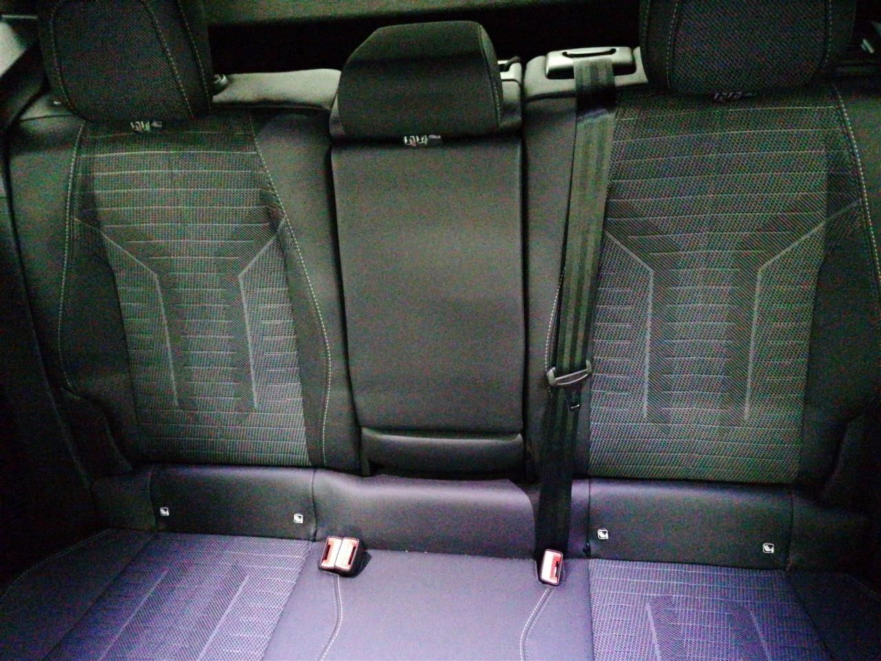 Fahrzeugabbildung Peugeot 3008 GT Hybrid e-DSC+Navi+MatrixLED+Elektr. Heck