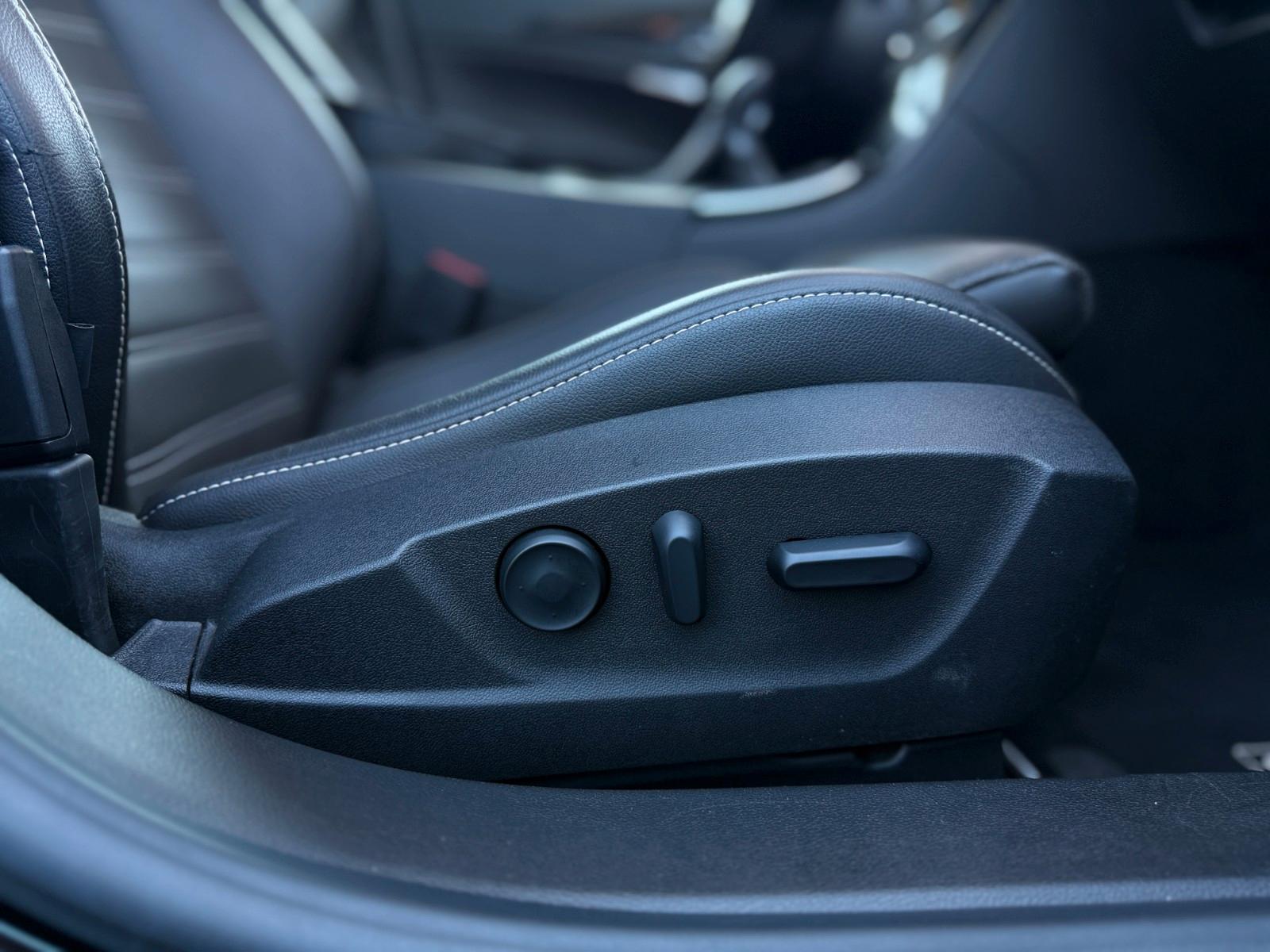 Opel Insignia OPC 4x4 Unlimited 2.8 V6 Turbo | 325 ch | BVM | Cuir Recaro électrique chauffant | Toit ouvrant | Caméra de recul | Régulateur adaptatif | Suspension FlexRide