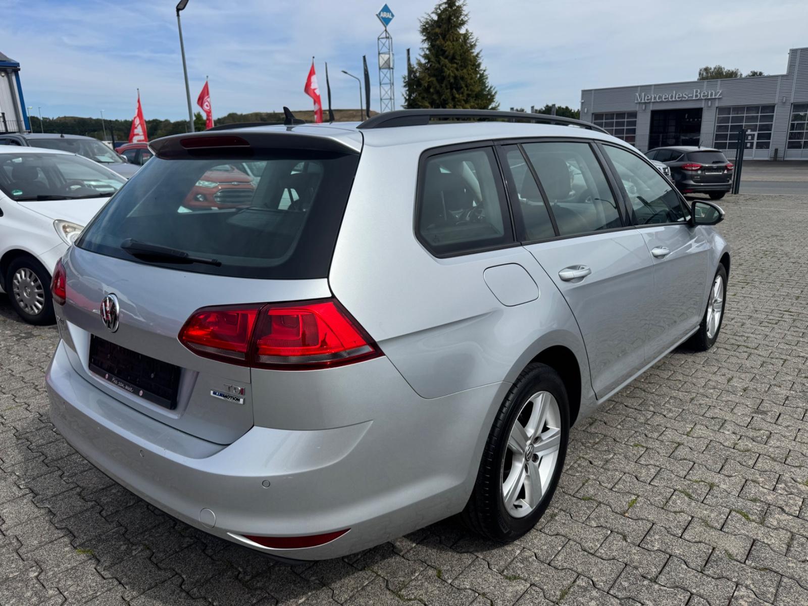 Volkswagen Golf 2015 — двигун 1.598 cm³, 110 HP (81kW)