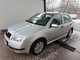 Skoda Fabia 1.4 16V Comfort Automatik Klima TÜV 08/27 - Skoda Fabia aus 2002: 1.4