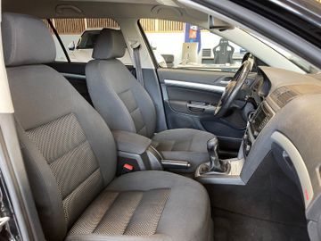 Skoda Octavia Combi Scout 4X4 *TÜV Neu*Xenon*