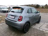 Fiat 500e Lim. MY23 42kwH by Bocelli 3+1 Lagerfahrzeu - Fiat 500e Gebrauchtwagen in Hamburg