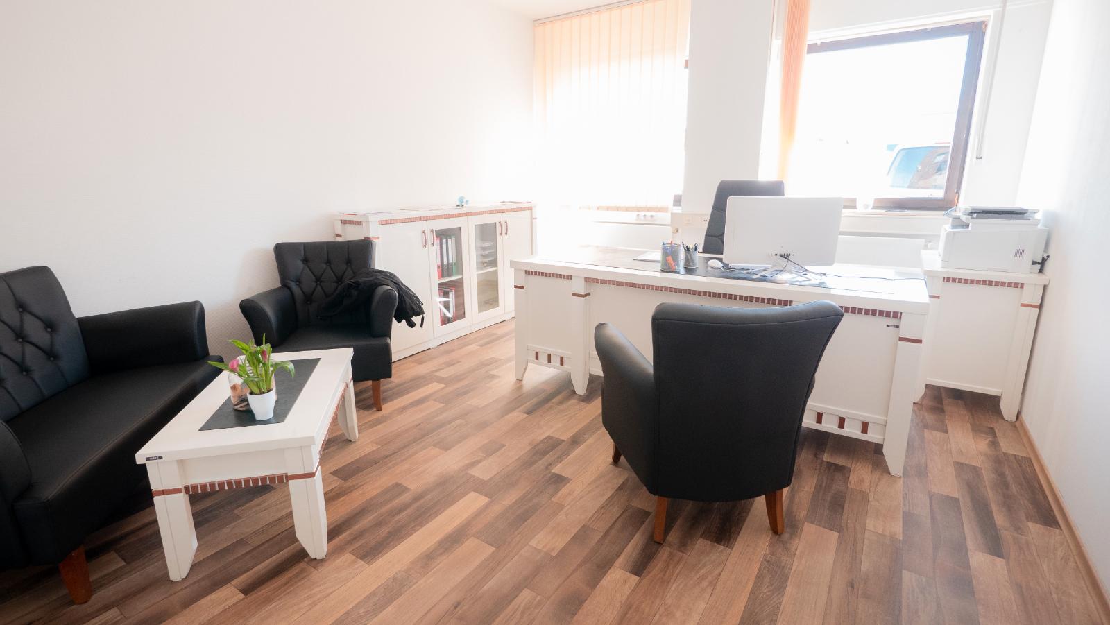 showroom-image-main
