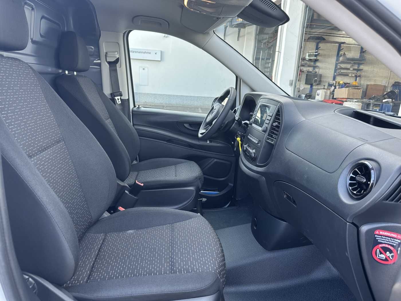Fahrzeugabbildung Mercedes-Benz eVito 112 Klima Kamera Audio 30 Sitzheiz Tempom.