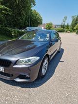BMW 530d xDrive Touring M Paket aussen Standheizung  - BMW 530 mit Diesel-Antrieb: Leder, Schiebedach, Kombi, 530d Paket