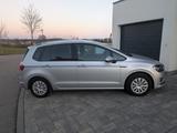 Volkswagen Golf Sportsvan 1.4 TSI 92kW DSG LOUNGE BMT L... - : Kleinbus, Von Privat