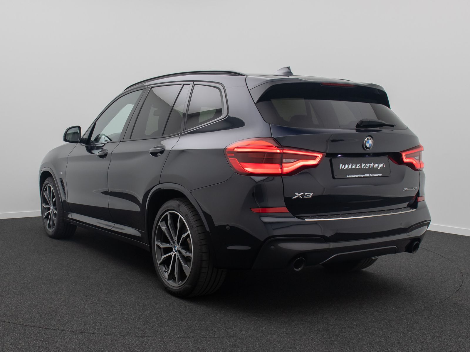 Fahrzeugabbildung BMW X3 xD30i M Sport DAB AHK Kamera Alarm HUD 20Zoll