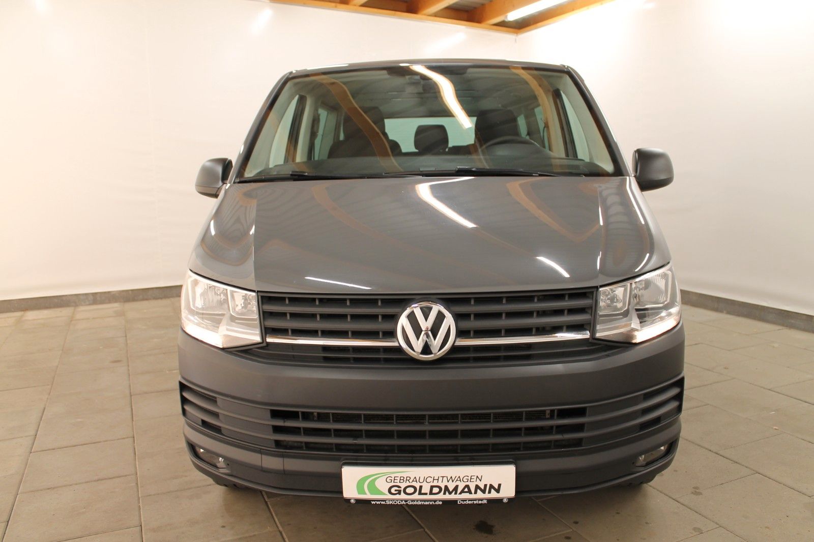 Fahrzeugabbildung Volkswagen T6 Transporter Bus Caravelle 2.0 TDI 110 kW DSG