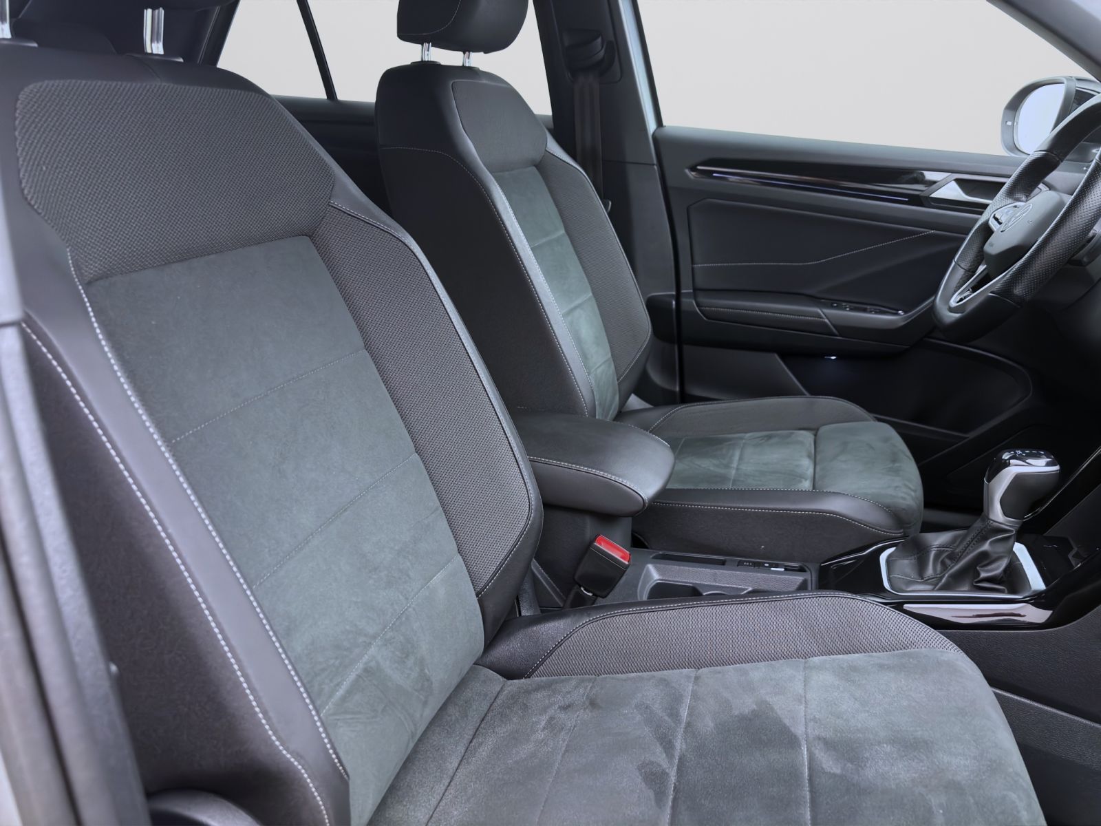 Volkswagen T-Roc - Bild 17