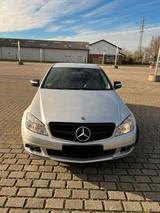Mercedes-Benz Mercedes Benz 320 Disel - Mercedes-Benz 320 aus 2009