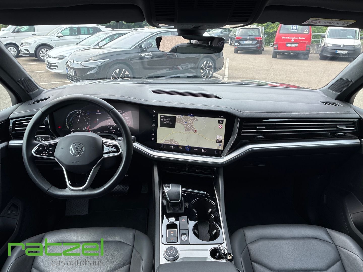 Fahrzeugabbildung Volkswagen Touareg 3.0 TSI V6 eHybrid 4MOTION Elegance AHK-