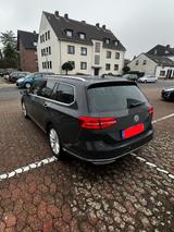 Volkswagen Passat Variant 2.0 TDI R-Line SCR 176kW DSG 4MOT - VW Passat Variant von privat