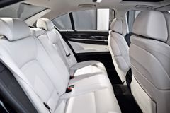 BMW 730d xDrive AHK HUD - TOP Ausstattung Unfallfrei