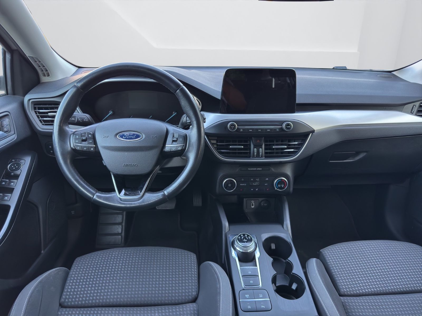 Fahrzeugabbildung Ford Focus Turnier*1.5*Diesel*Spurhalte*Kamera*Voll*