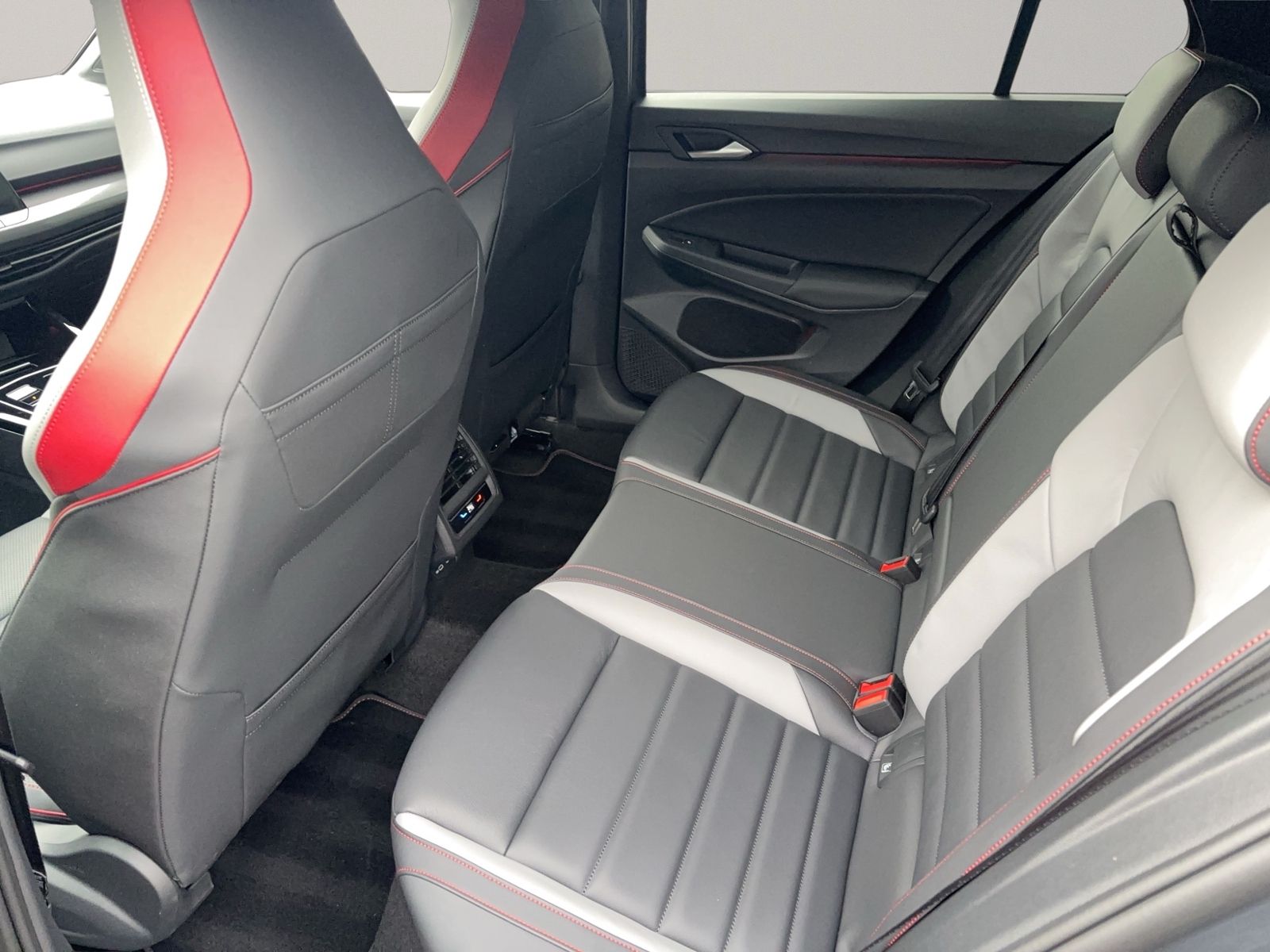 Golf VIII GTI 2.0 TSI, Black Style, Matrix LED,