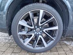 Fahrzeugabbildung Volvo XC90 Diesel D5 AWD Geartronic R-Design 'Standhei