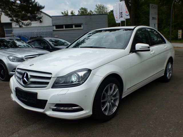 Mercedes-Benz C180 1.6 Lim. Aut. Avantgarde Nav Xen Totwinkel