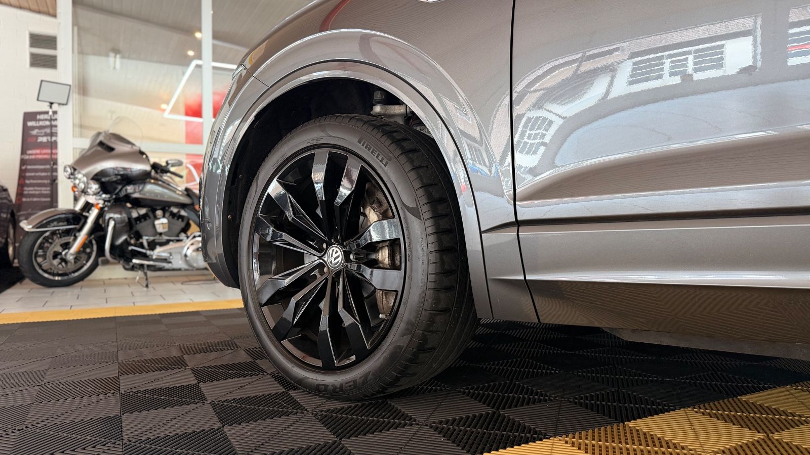 Volkswagen Touareg V8 R-Line 4Motion StHz AHK LUFT PANO foto 13