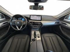 BMW 520 d xDrive Shadow-Line|CAM|Navi|VirtualCockpit