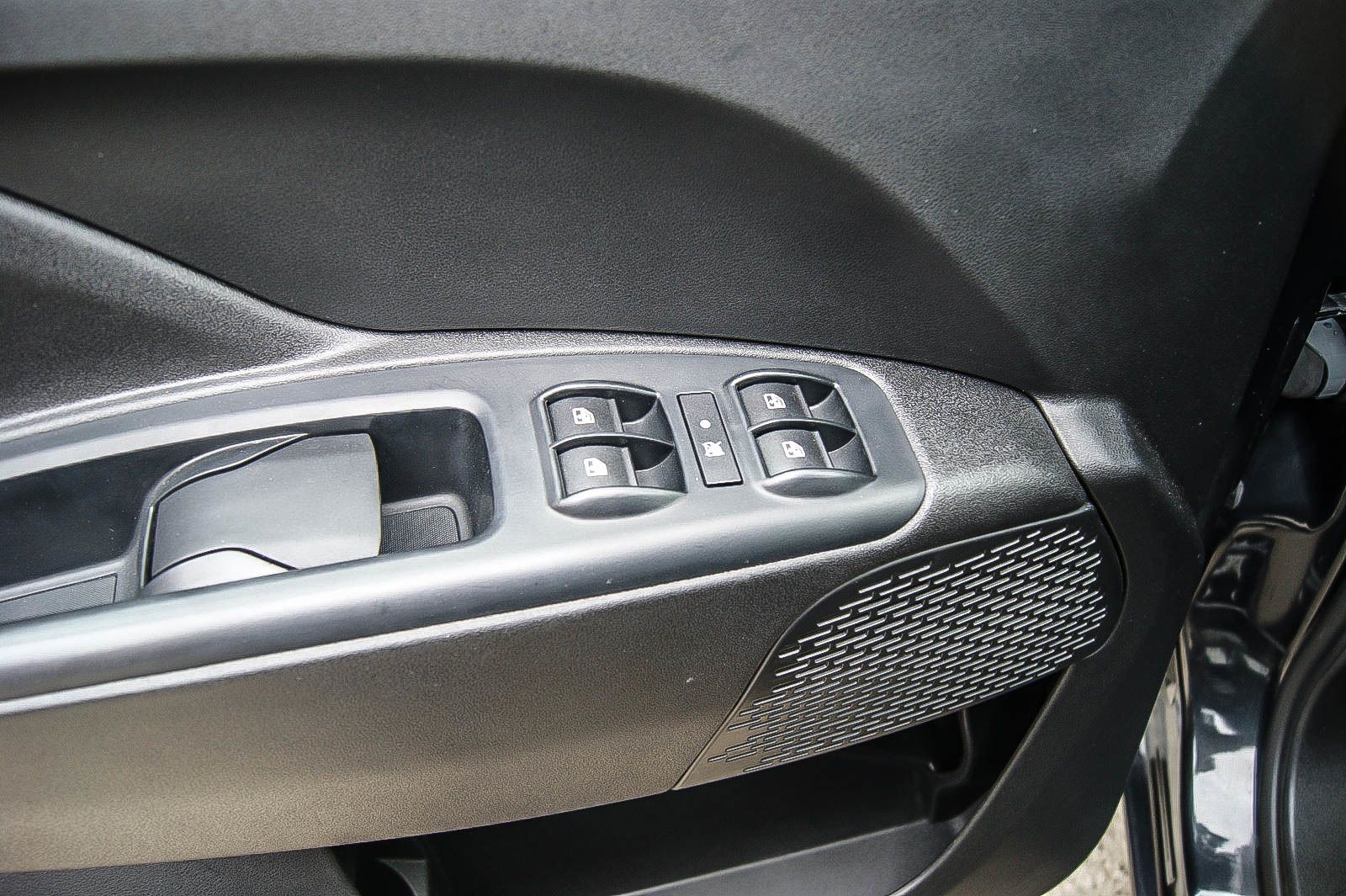 Fahrzeugabbildung Fiat Doblo 1.4i SX Kombi Klima 5-Sitze 2xSchiebetüren