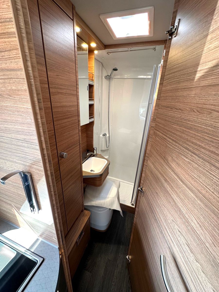 Fahrzeugabbildung Weinsberg CaraLoft Ford 550 MF Automatik Rückfahrkamera