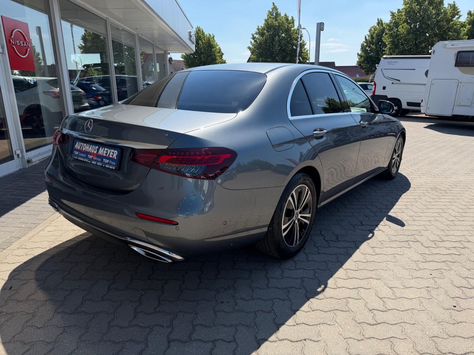 Mercedes-Benz E 220 d Avantgarde Multibeam LED Navi Kamera    