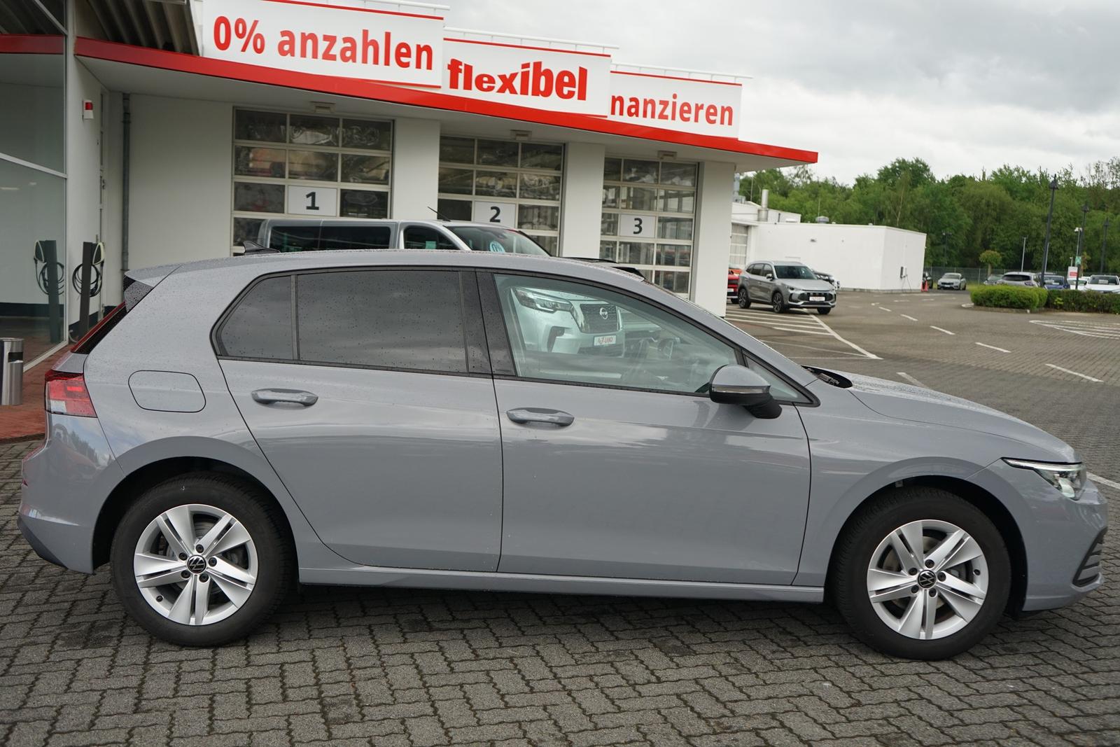 Volkswagen Golf VIII 1.5 TSI Life LED Navi App-Connect DAB, миниатюра 3
