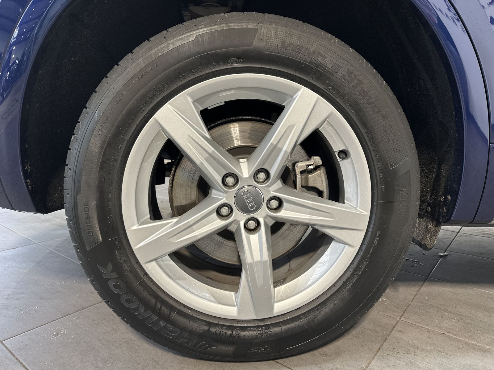 Fahrzeugabbildung Audi Q5 40 TDI Quattro S-Tronic Sport NAV+XEN+18ZO+PP