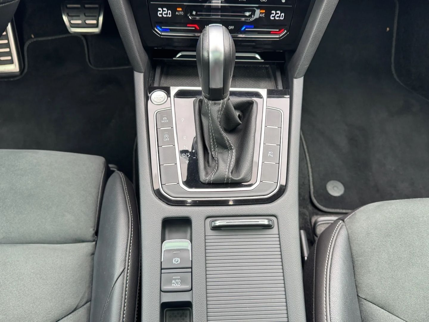 Arteon Shooting Brake 2.0 TDI DSG R-LINE *NAVI*