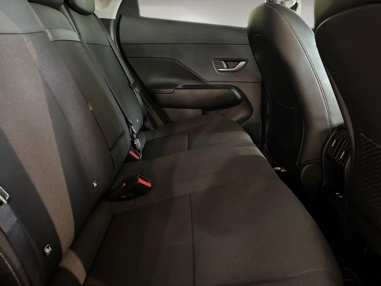 Fahrzeugabbildung Hyundai Kona Trend Elektro*AHK*Allwetterreifen*