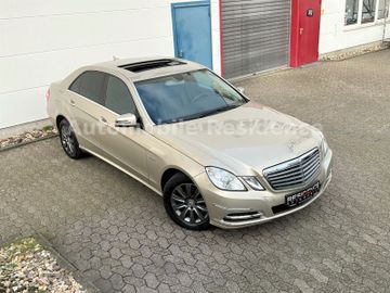Mercedes-Benz E 250 CGI BlueEfficiency Aut.*Leder*Navi*SDach*8