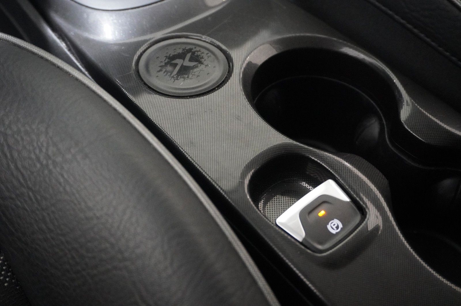 Fahrzeugabbildung Fiat 500X 1.3T CROSS DCT NAVI/LED/PDC/SPORT/TEMP/DAB+