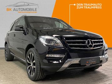 Fahrzeugabbildung Mercedes-Benz ML 350 4Matic #Bi-Xen#Leder#Kamera#Spur#Nacht
