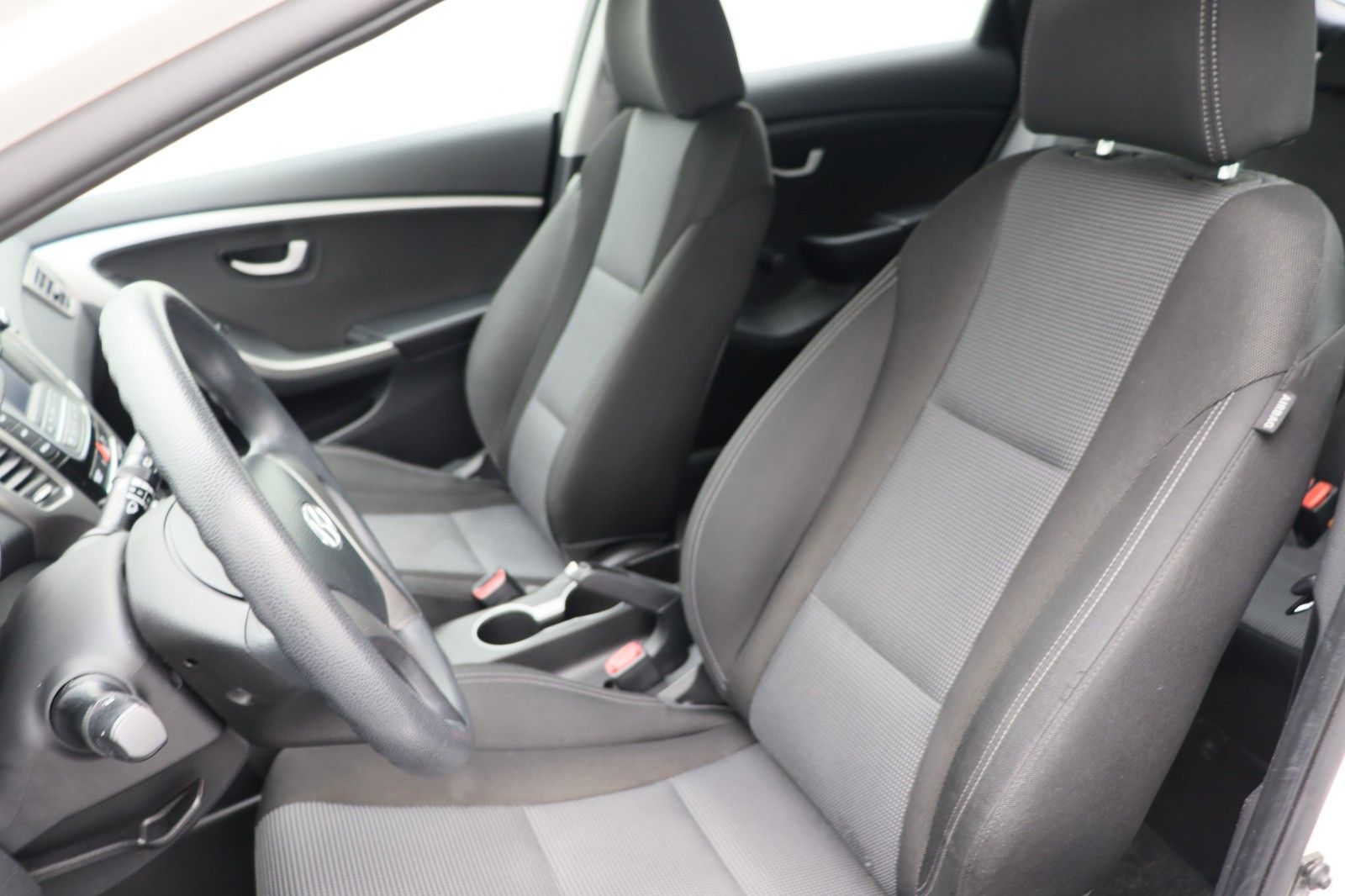 Fahrzeugabbildung Hyundai i30 1.4 Classic