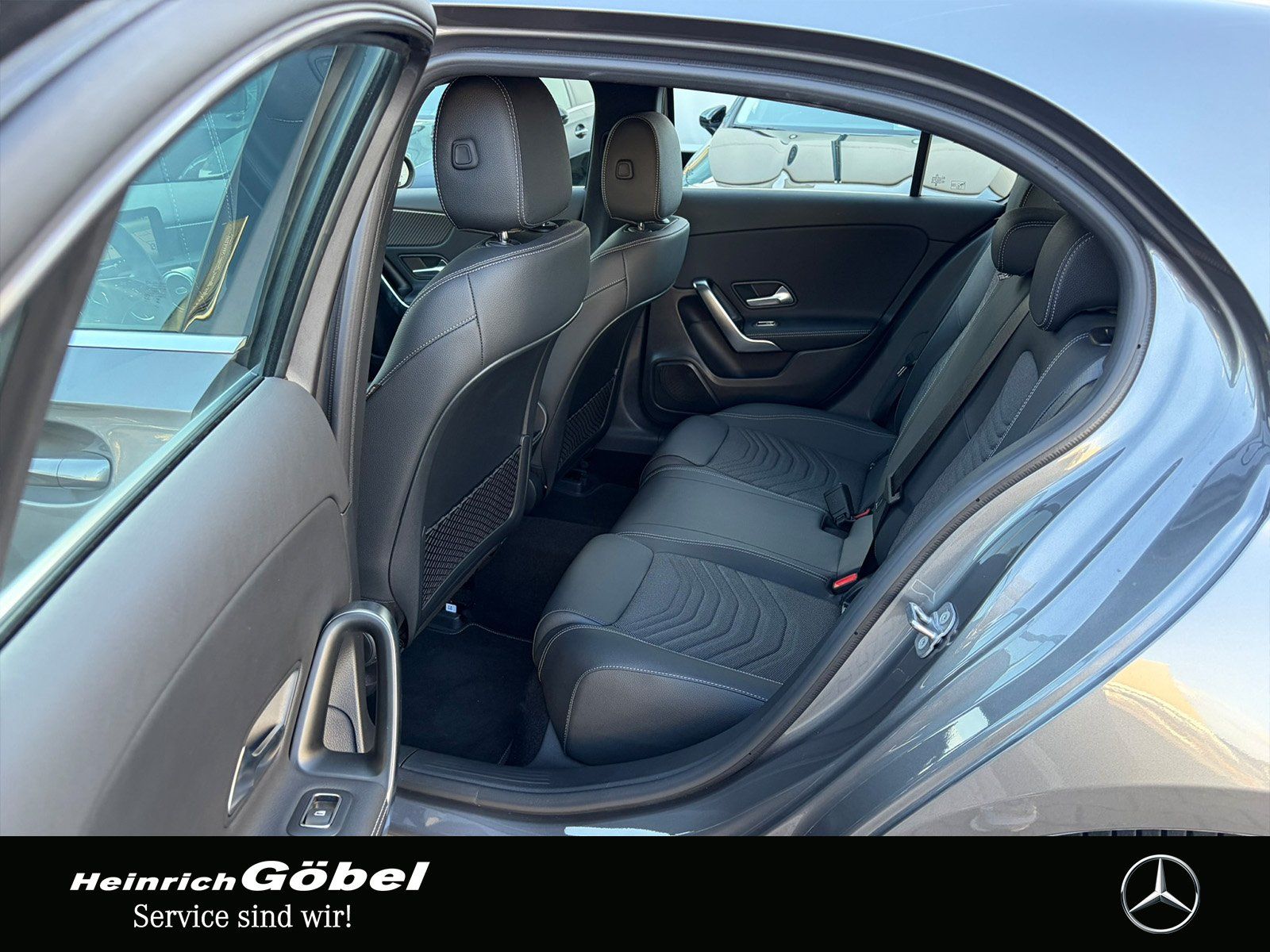 Fahrzeugabbildung Mercedes-Benz A 200 PROGRESSIVE*FAP*STANDHEIZUNG*DISTRONIC