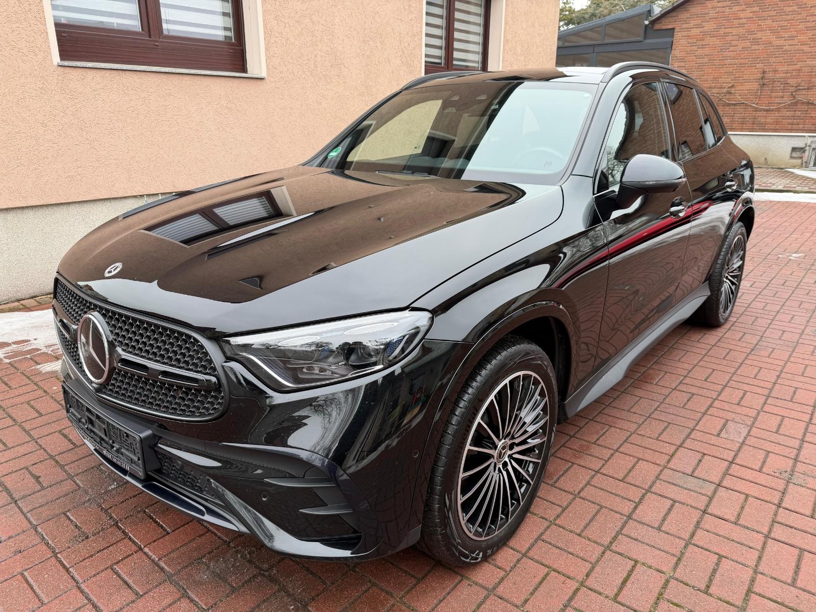 Mercedes-Benz GLC 300 de 4Matic AMG VOLL+PANO+SITZBEL+VOLLEDER