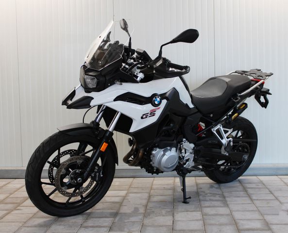 BMW F750 GS mit viel Zubehör vom Römer  Team