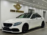Mercedes-Benz C 63 S AMG Pano/360*/MB 100 Garantie - Mercedes-Benz C 63 AMG: Limousine