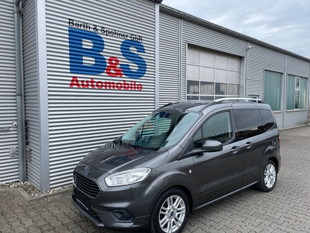 Ford Tourneo Courier Titanium